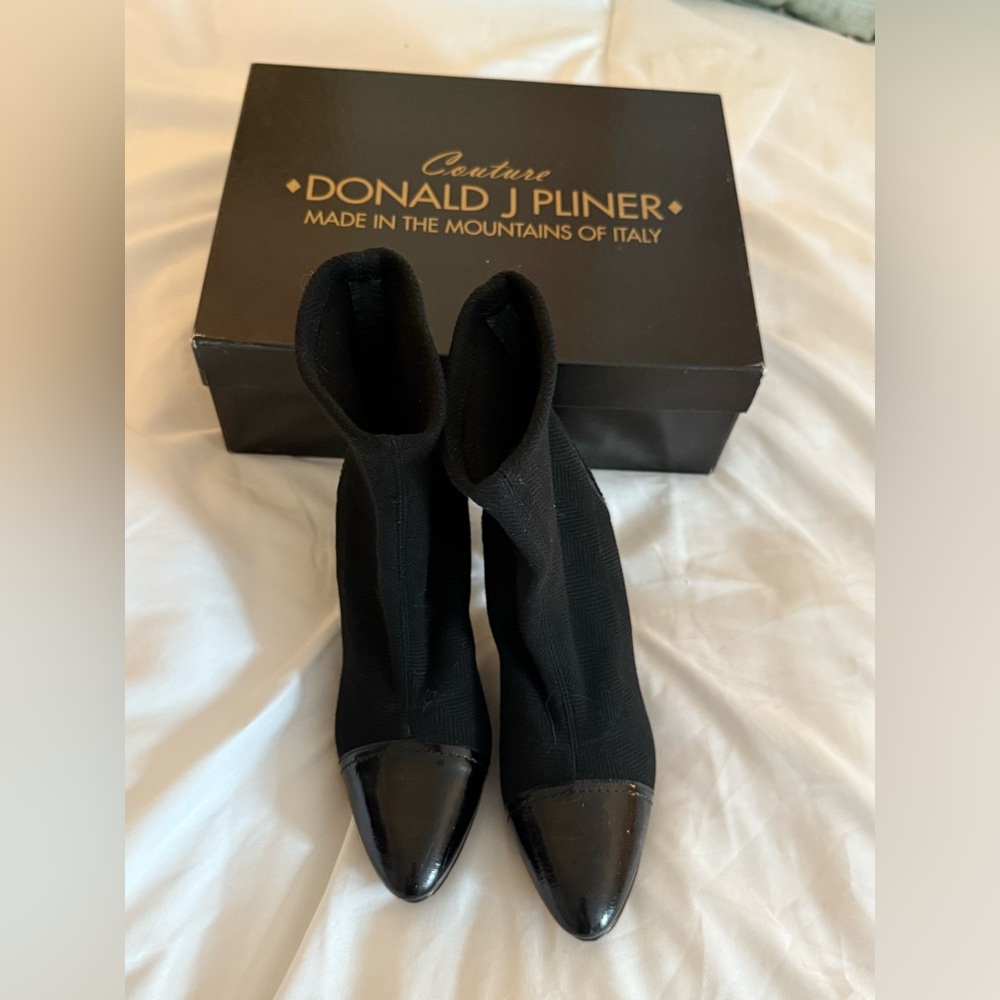 Donald J. Pliner Black Heeled Boots